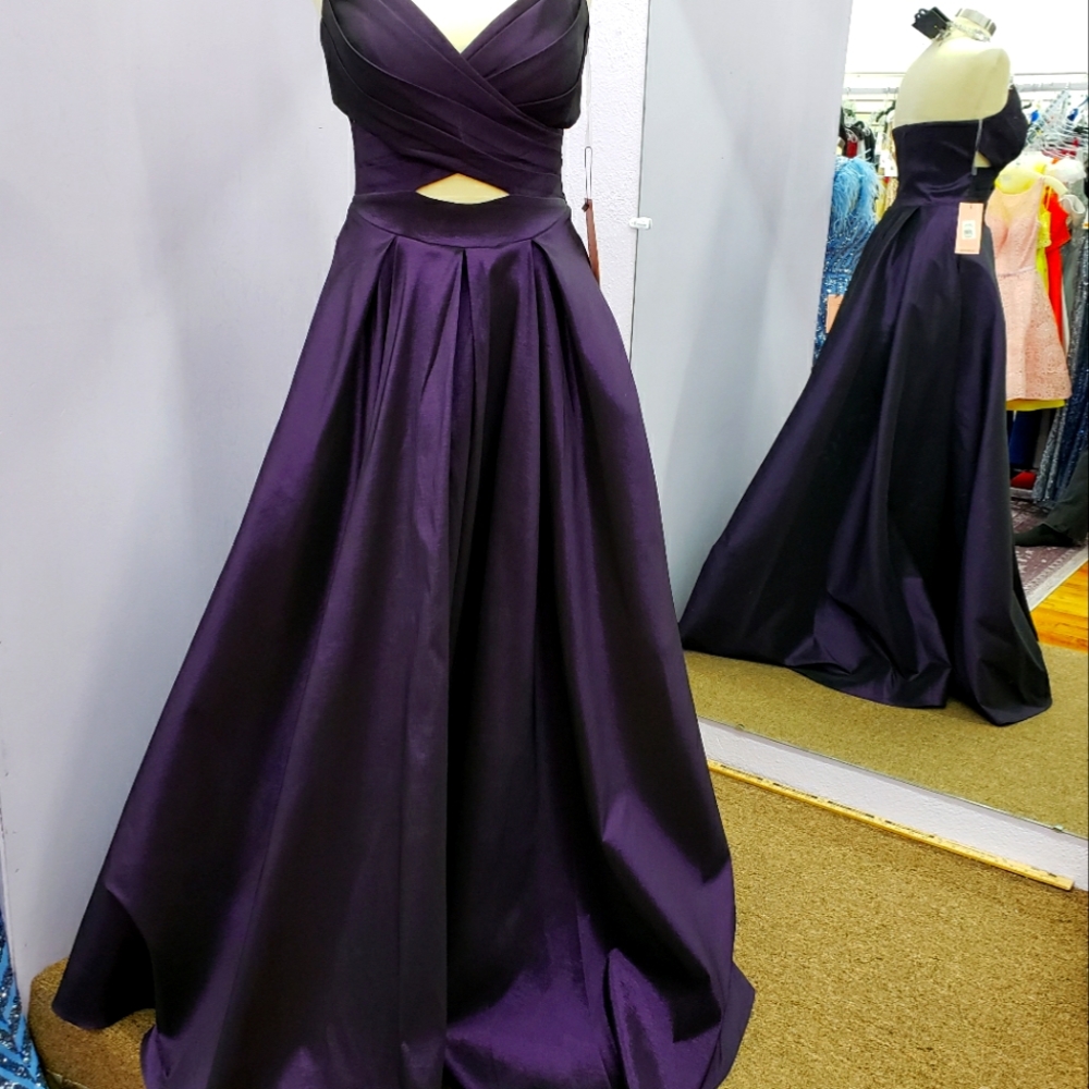 Nadia Purple strapless formal Dress